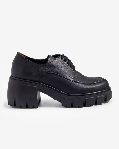 moustakis μαύρα δερμάτινα oxfords