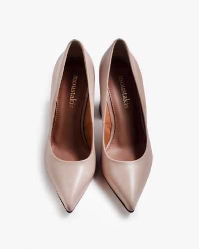 moustakis beige leather pointed pumps