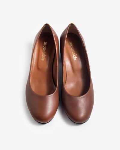 moustakis brown leather slippers
