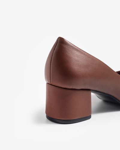 moustakis brown leather slippers