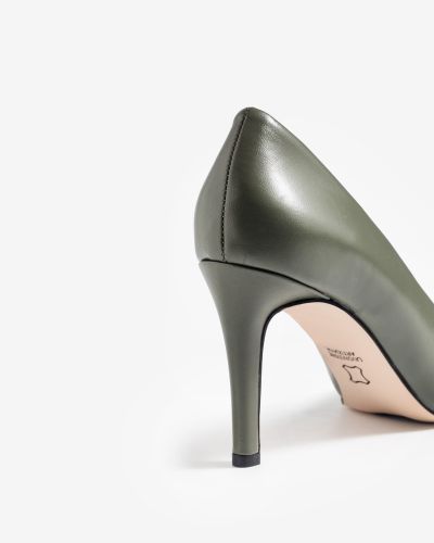 moustakis olive leather pointed pumps