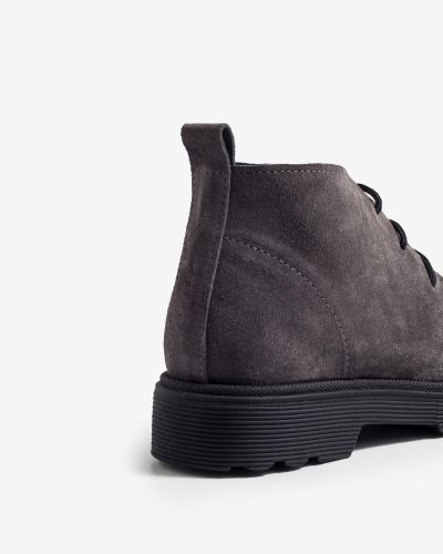 moustakis γκρι suede desert boots