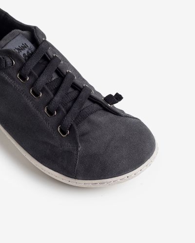 Sunni Sabbi navy sneakers