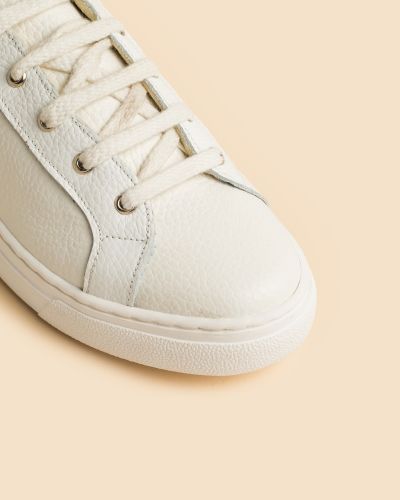 moustakis λευκά δερμάτινα sneakers