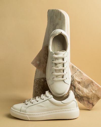 moustakis λευκά δερμάτινα sneakers