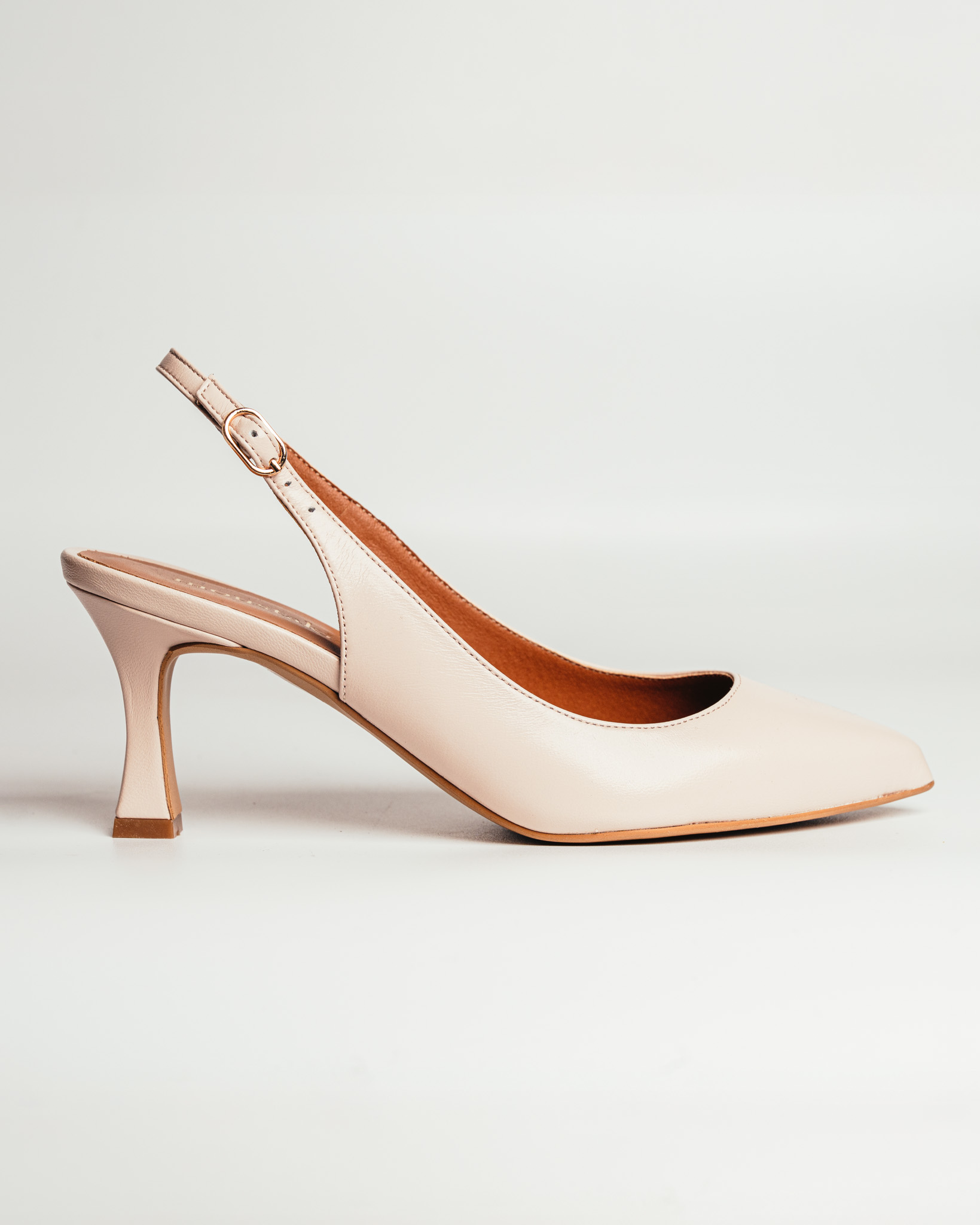 moustakis εκρού δερμάτινες γόβες slingback moustakis εκρού δερμάτινες γόβες slingback